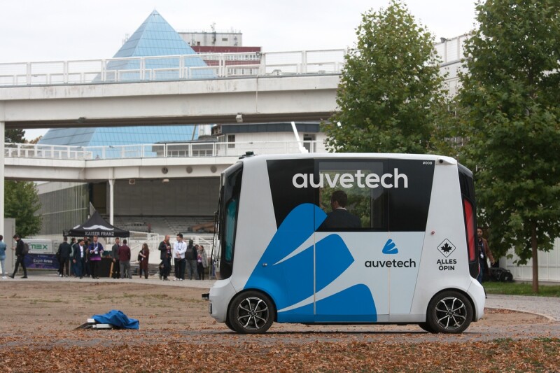 Autonomní minibus AuveTech Iseauto (foto: archiv CDV)
