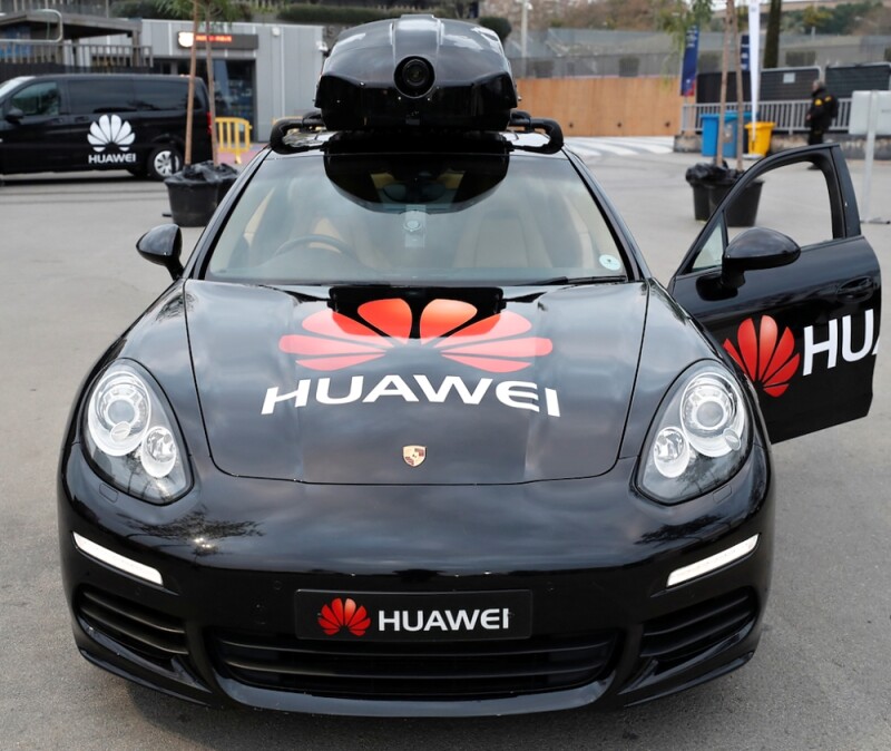 Huawei Porsche Panamera